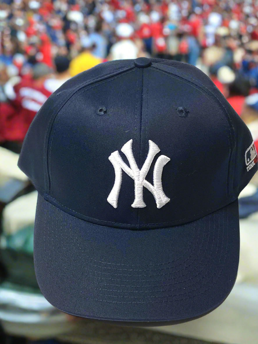 New York Yankees 2017 MLB M-300 Adult Home Replica Cap