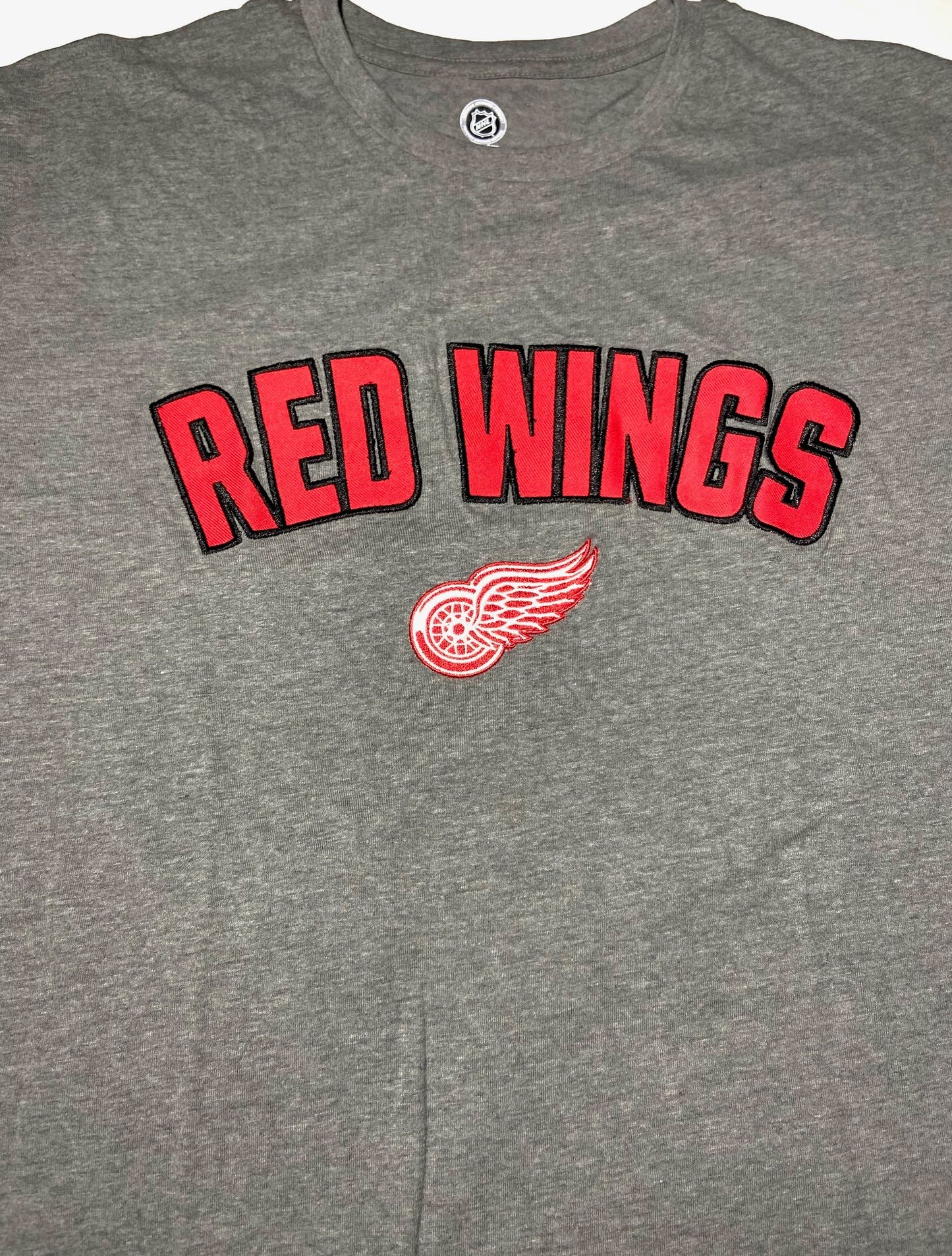 Detroit Red Wings 2016 NHL Embroidered Adult XL Gray NOS T-Shirt