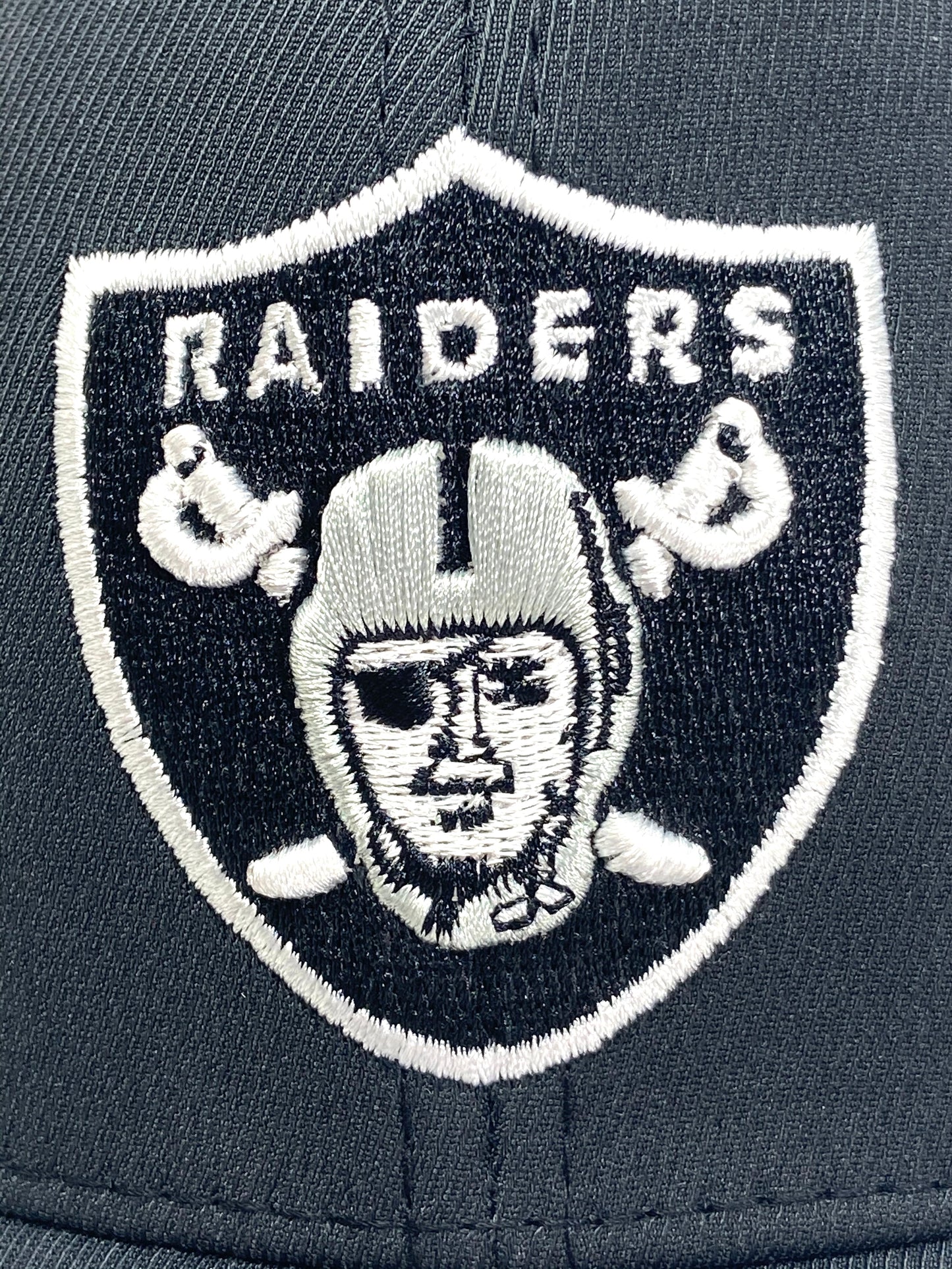 Oakland Raiders NFL Crash Line Contender Stretch Fit Logo Cap