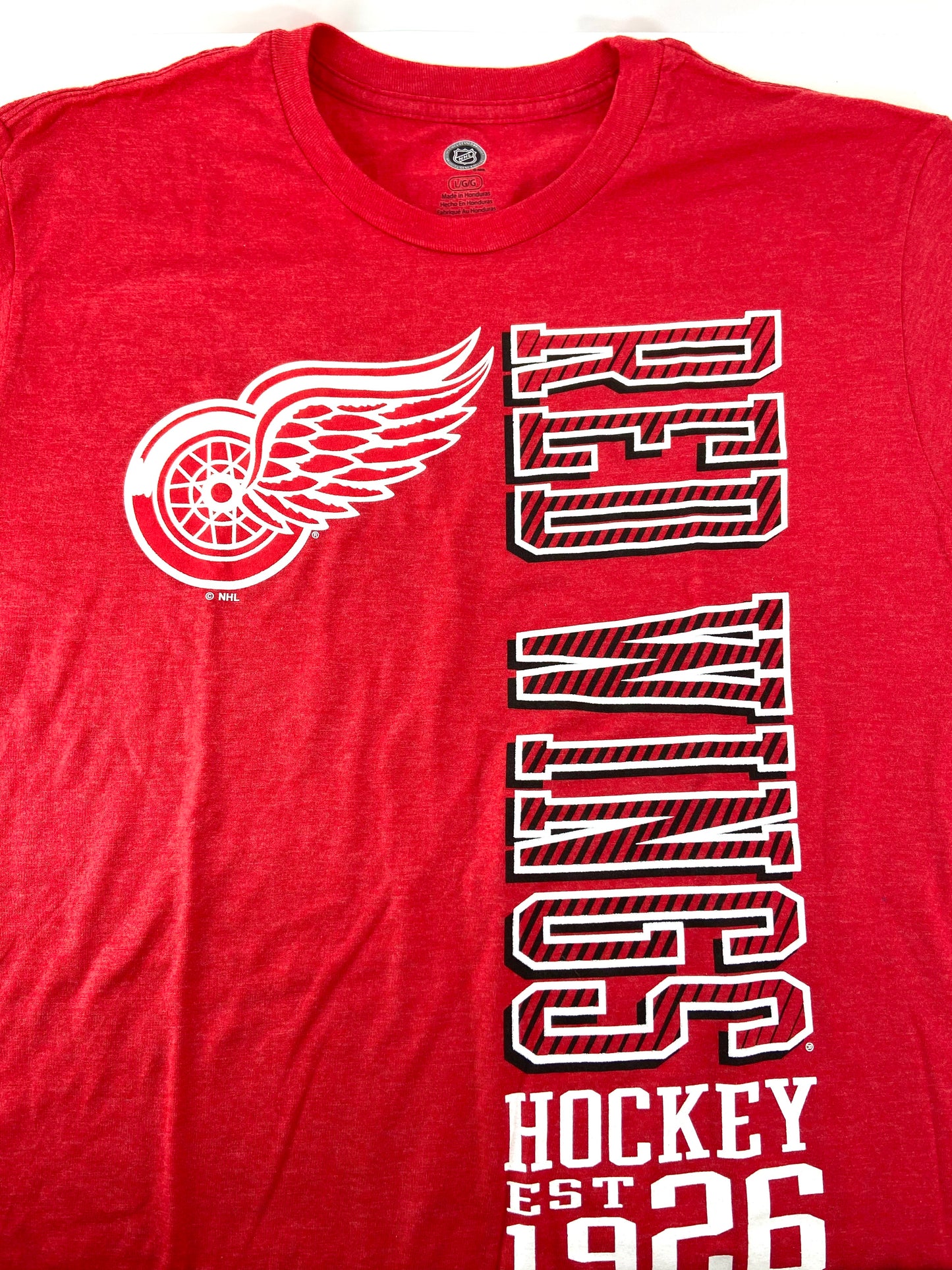 Detroit Red Wings NHL Red Est. 1926 Adult Large NOS T-Shirt